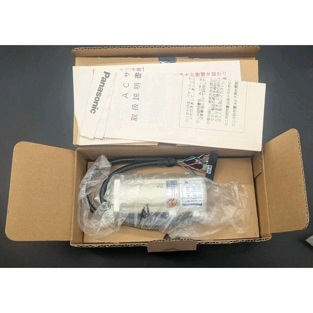 New Panasonic MSM012F2GE Servo Motor